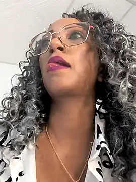 Snapshot of Amaliu_ chatting on 16, 2, 2025 Amaliu online show from 16, 2, 2025