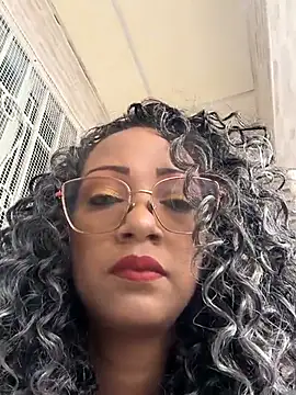 Snapshot of Amaliu_ chatting on 17, 2, 2025 Amaliu online show from 17, 2, 2025