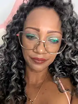 Snapshot of Amaliu_ chatting on 3, 3, 2025 Amaliu online show from 3, 3, 2025