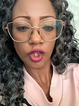 Snapshot of Amaliu_ chatting on 10, 3, 2025 Amaliu online show from 10, 3, 2025