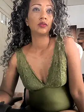 Snapshot of Amaliu_ chatting on 27, 6, 2026 Amaliu online show from 27, 6, 2026