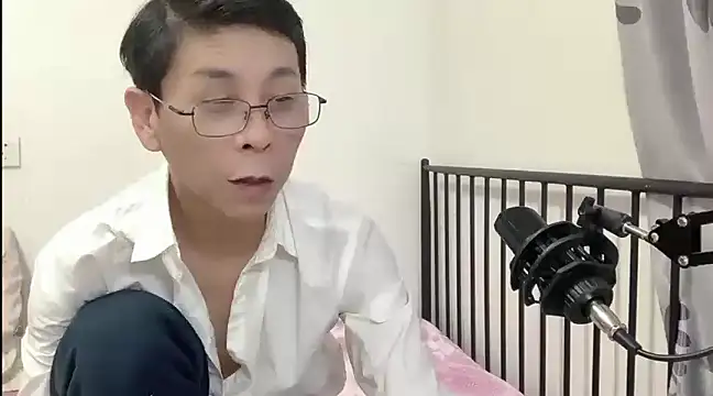 TGH521 online show from 10, 1, 2025