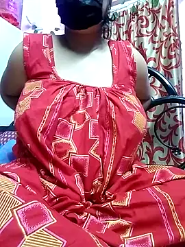 BERRY 00 online show from 5, 3, 2025