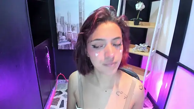 AlliceRosero online show from 10, 12, 2024