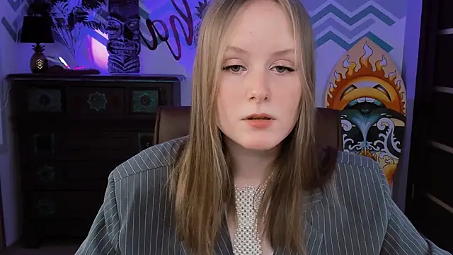 Snapshot of VivienLeeigh chatting on 22, 2, 2025 VivienLeeigh online show from 22, 2, 2025