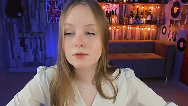 Snapshot of VivienLeeigh chatting on 28, 2, 2025 VivienLeeigh online show from 28, 2, 2025