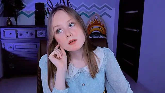 Snapshot of VivienLeeigh chatting on 13, 3, 2025 VivienLeeigh online show from 13, 3, 2025