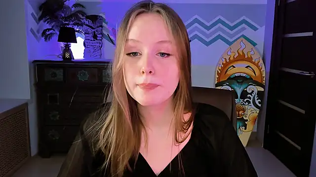 Snapshot of VivienLeeigh chatting on 22, 3, 2025 VivienLeeigh online show from 22, 3, 2025