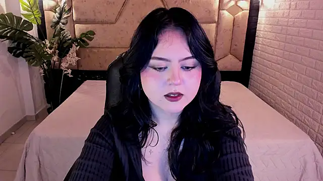 Snapshot of crimson_tati_ chatting on 10, 6, 2026 crimson tati online show from 10, 6, 2026