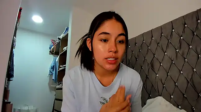 AriaMontgomery online show from 20, 12, 2024