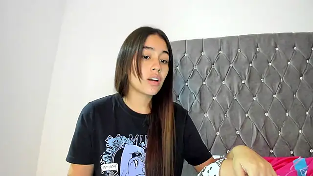 AriaMontgomery online show from 25, 1, 2025