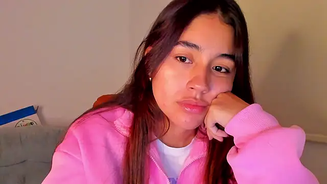 AriaMontgomery online show from 4, 2, 2025