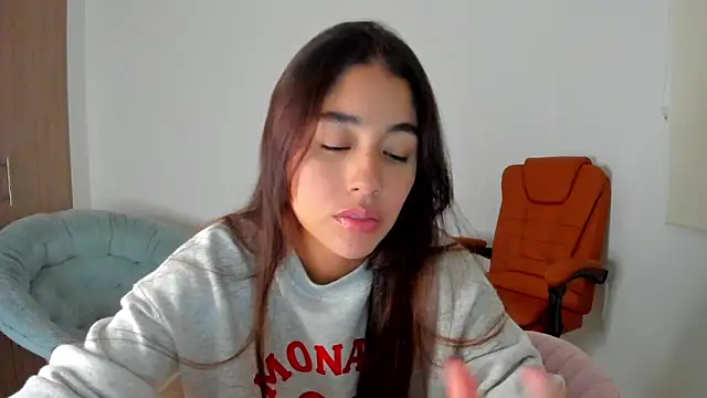 AriaMontgomery online show from 14, 2, 2025