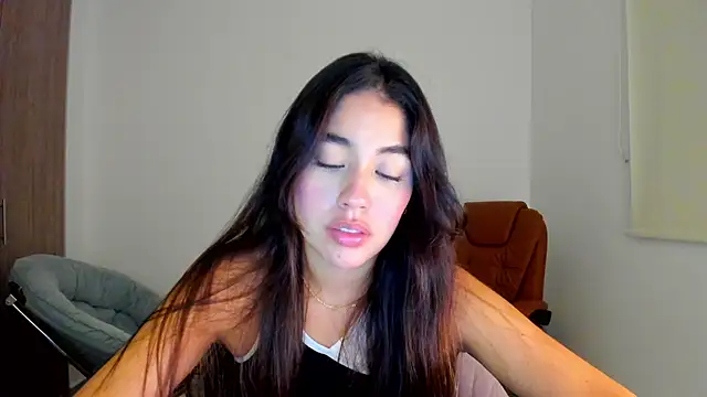 AriaMontgomery online show from 6, 3, 2025