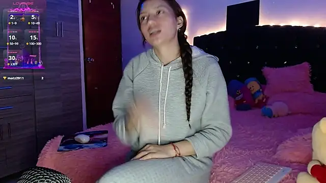 Snapshot of holy_juli chatting on 15, 3, 2025 holy juli online show from 15, 3, 2025