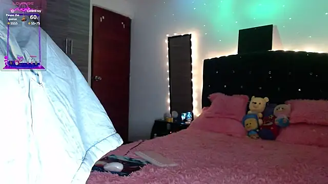 Snapshot of holy_juli chatting on 18, 3, 2025 holy juli online show from 18, 3, 2025