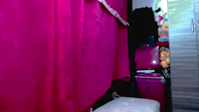 holy juli online show from 5, 2, 2026