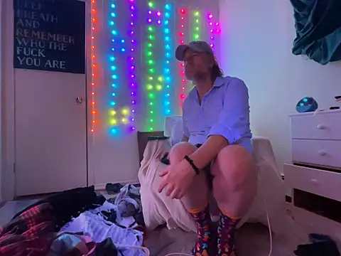 Snapshot of onlym4m chatting on 10, 3, 2025 onlym4m online show from 10, 3, 2025