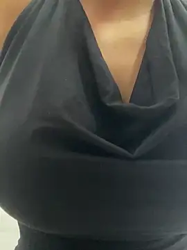 Snapshot of luara1988 chatting on 13, 2, 2026 luara1988 online show from 13, 2, 2026