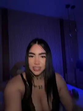 Nickiiiii online show from 6, 2, 2026