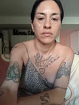 LaCristinatrans online show from 18, 11, 2025