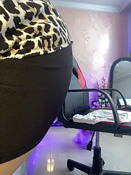 Sharongirl07 online show from 27, 2, 2025