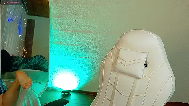 Snapshot of sunshine_maddy chatting on 20, 11, 2025 sunshine maddy online show from 20, 11, 2025