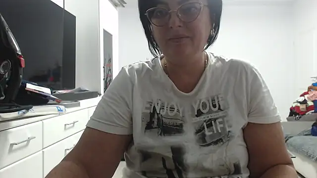 Amandamuller1982 online show from 27, 10, 2025