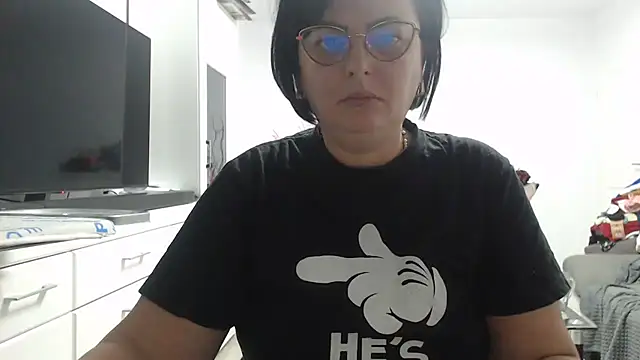 Amandamuller1982 online show from 5, 11, 2025