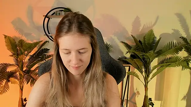 Snapshot of Sharon_Evansi chatting on 4, 12, 2024 Sharon Evansi online show from 4, 12, 2024