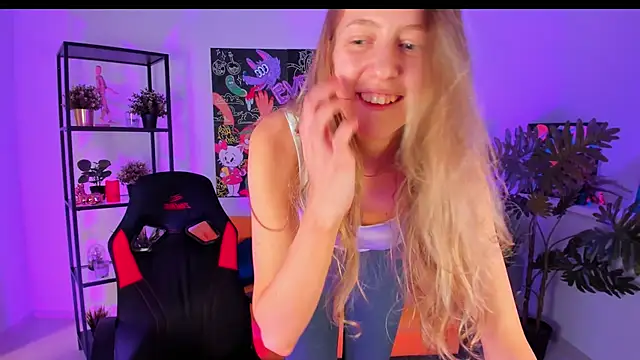 Snapshot of Sharon_Evansi chatting on 22, 12, 2024 Sharon Evansi online show from 22, 12, 2024