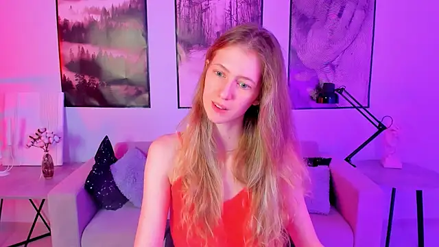 Snapshot of Sharon_Evansi chatting on 11, 1, 2025 Sharon Evansi online show from 11, 1, 2025