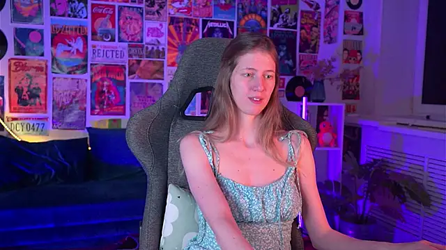 Snapshot of Sharon_Evansi chatting on 5, 2, 2025 Sharon Evansi online show from 5, 2, 2025