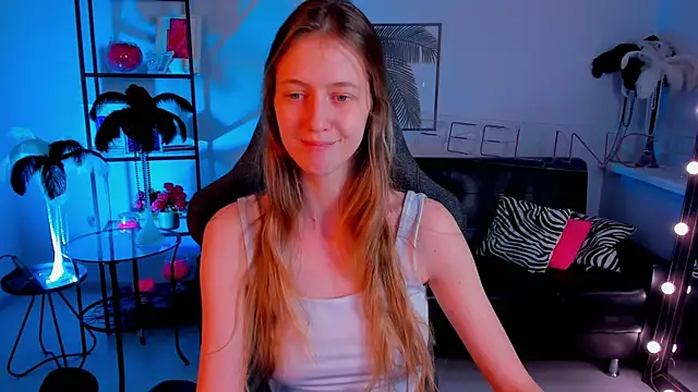 Snapshot of Sharon_Evansi chatting on 12, 2, 2025 Sharon Evansi online show from 12, 2, 2025