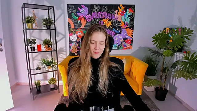 Snapshot of Sharon_Evansi chatting on 16, 2, 2025 Sharon Evansi online show from 16, 2, 2025