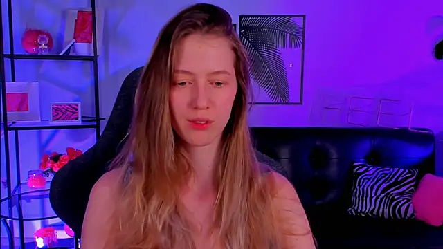 Snapshot of Sharon_Evansi chatting on 13, 3, 2025 Sharon Evansi online show from 13, 3, 2025