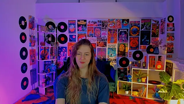 Snapshot of Sharon_Evansi chatting on 22, 3, 2025 Sharon Evansi online show from 22, 3, 2025