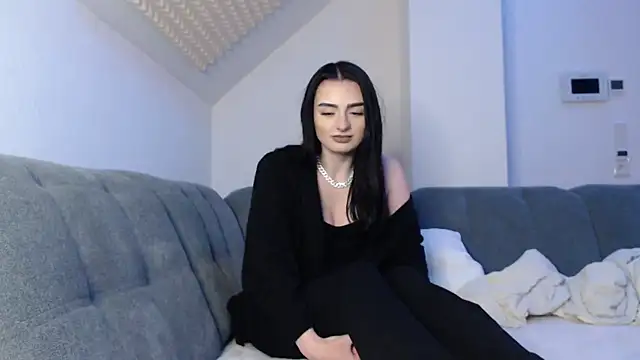 Snapshot of AdelinaAlia chatting on 7, 12, 2024 AdelinaAlia online show from 7, 12, 2024