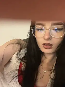 AdelinaAlia online show from 19, 5, 2026
