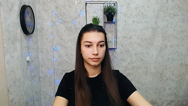 Snapshot of KarolinaRosse_ chatting on 7, 1, 2025 KarolinaRosse online show from 7, 1, 2025