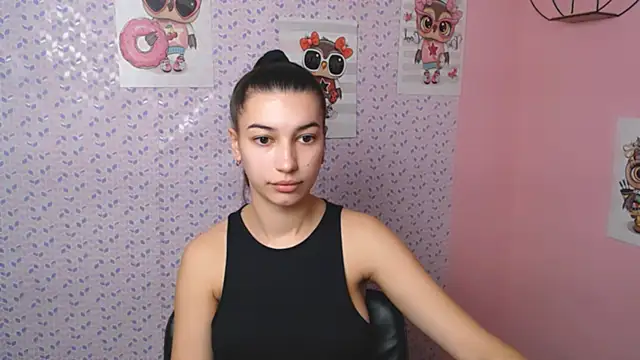 Snapshot of KarolinaRosse_ chatting on 18, 1, 2025 KarolinaRosse online show from 18, 1, 2025