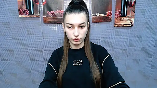 Snapshot of KarolinaRosse_ chatting on 24, 1, 2025 KarolinaRosse online show from 24, 1, 2025