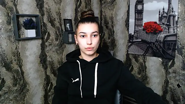 Snapshot of KarolinaRosse_ chatting on 10, 2, 2025 KarolinaRosse online show from 10, 2, 2025