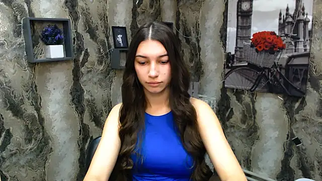 Snapshot of KarolinaRosse_ chatting on 12, 2, 2025 KarolinaRosse online show from 12, 2, 2025