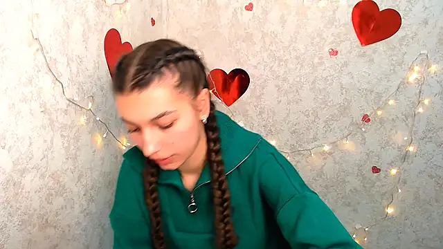 Snapshot of KarolinaRosse_ chatting on 24, 2, 2025 KarolinaRosse online show from 24, 2, 2025