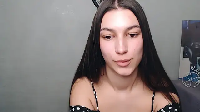 Snapshot of KarolinaRosse_ chatting on 14, 3, 2025 KarolinaRosse online show from 14, 3, 2025