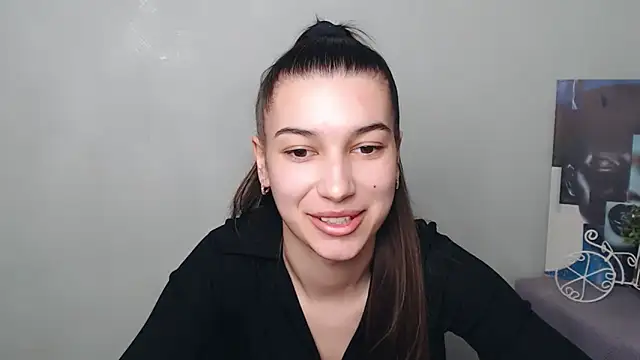 Snapshot of KarolinaRosse_ chatting on 17, 3, 2025 KarolinaRosse online show from 17, 3, 2025