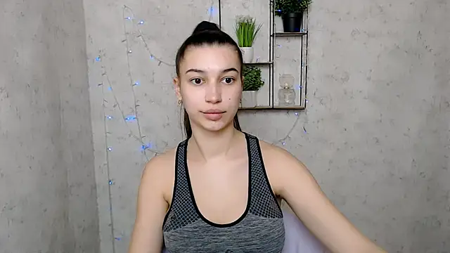 Snapshot of KarolinaRosse_ chatting on 18, 3, 2025 KarolinaRosse online show from 18, 3, 2025