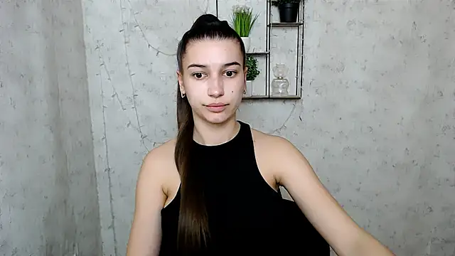 Snapshot of KarolinaRosse_ chatting on 22, 3, 2025 KarolinaRosse online show from 22, 3, 2025
