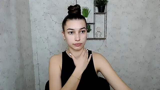 Snapshot of KarolinaRosse_ chatting on 23, 3, 2025 KarolinaRosse online show from 23, 3, 2025